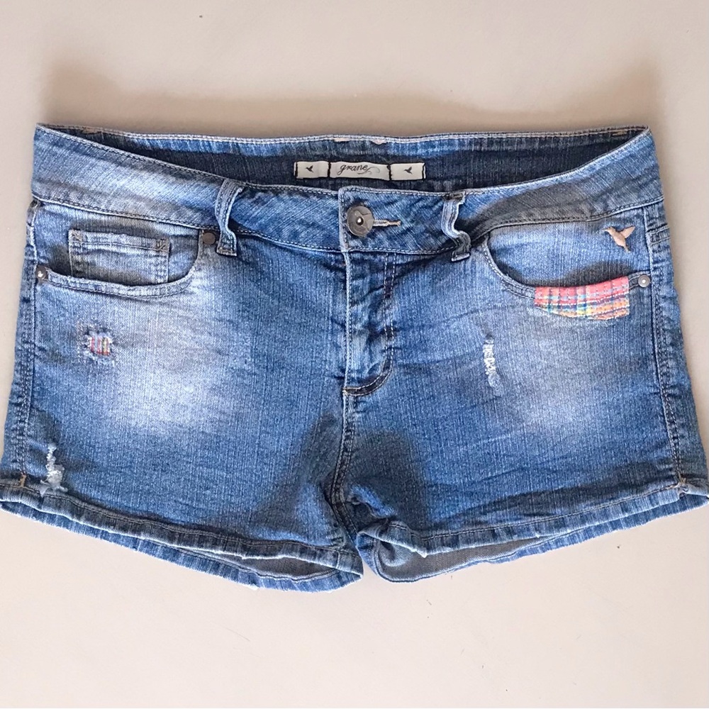 GRANE Juniors Low Rise Light Wash Denim Blue Jean Patchwork Short Shorts